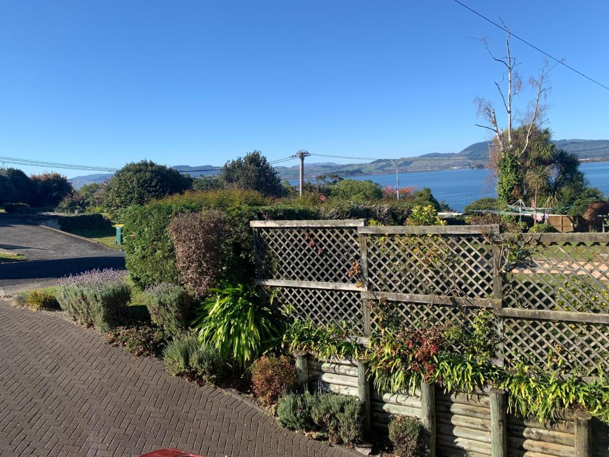Lake View Family Lodge Up Tp 14 People Rotorua Luaran gambar