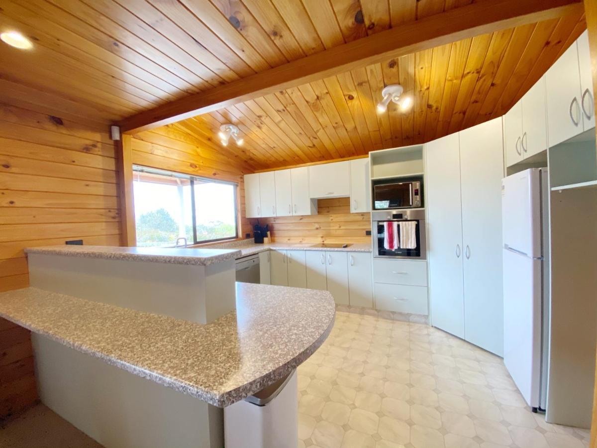 Lake View Family Lodge Up Tp 14 People Rotorua Luaran gambar